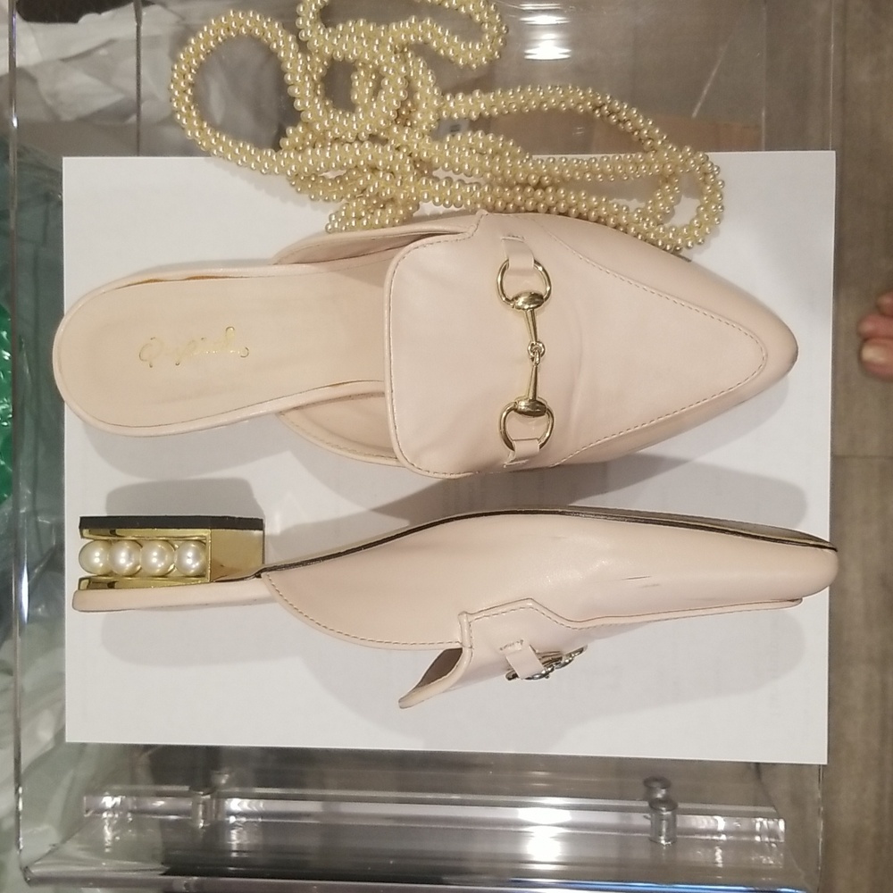 Qupid Cream Mules Golden Pearl Heels Size 7